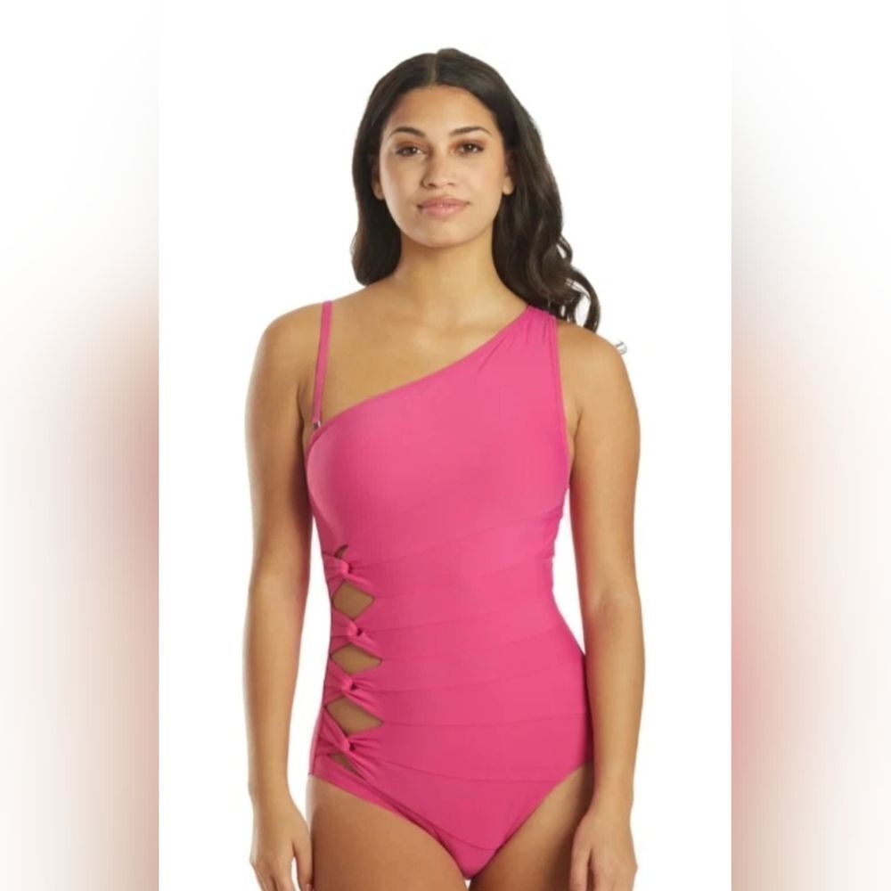Carmen Marc Valvo Cutout Asymmetrical One-Piece Swimsuit NWOT Size 6 Hot Pink